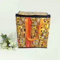 Przenośna torba termoizolacyjna na żywność to dość elastyczna lodówka, która utrzymuje temperaturę żywności